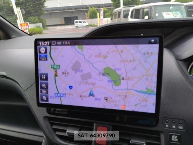 Toyota NOAH HYBRID 2016-03 7980358-17