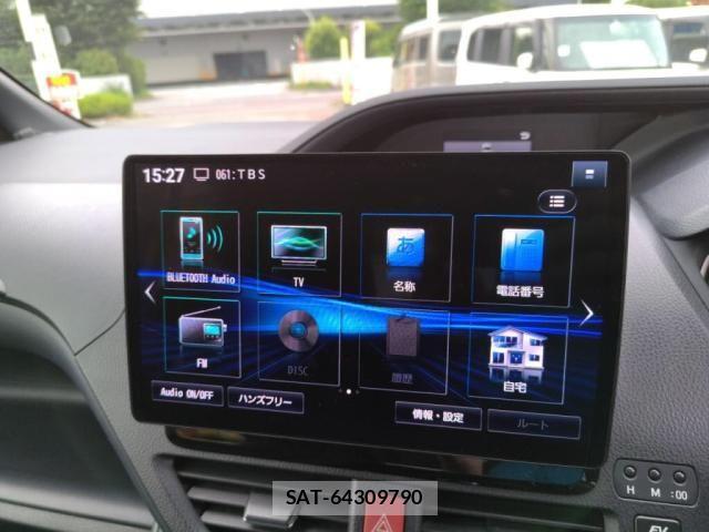 Toyota NOAH HYBRID 2016-03 7980358-18