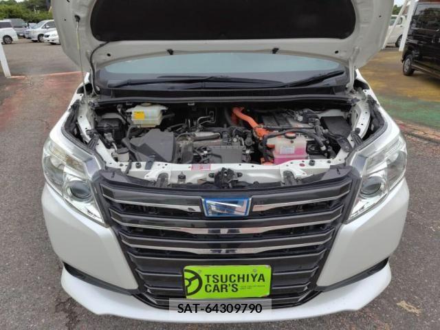 Toyota NOAH HYBRID 2016-03 7980358-29