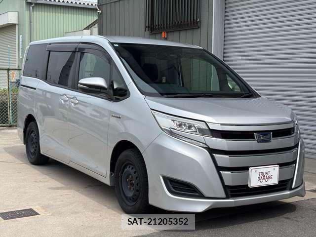 Toyota NOAH HYBRID 2018-04 7980361-1