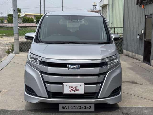 Toyota NOAH HYBRID 2018-04 7980361-2