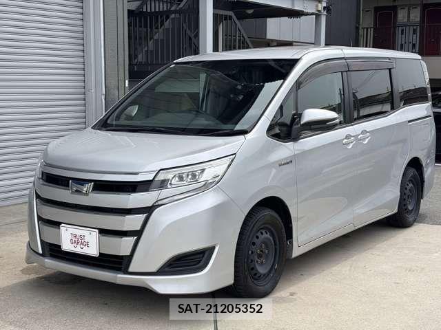 Toyota NOAH HYBRID 2018-04 7980361-3