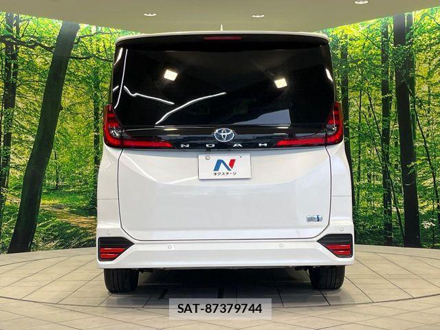 Toyota NOAH HYBRID 2022-03 7980355-15