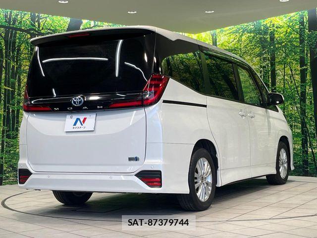 Toyota NOAH HYBRID 2022-03 7980355-17