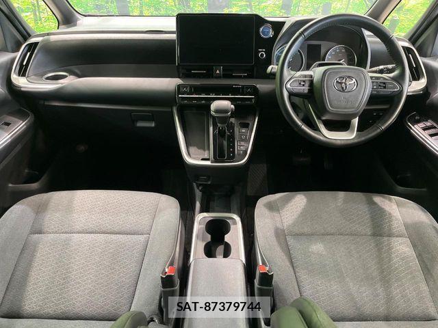 Toyota NOAH HYBRID 2022-03 7980355-1