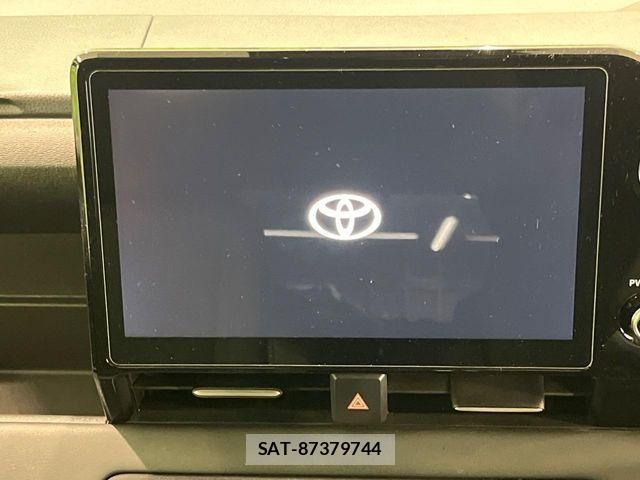 Toyota NOAH HYBRID 2022-03 7980355-2