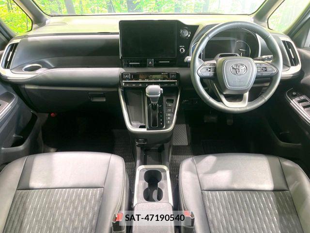 Toyota NOAH HYBRID 2024-01 7980351-1