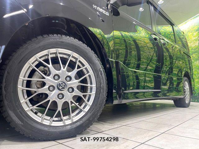 Toyota NOAH HYBRID 2016-12 7980362-12