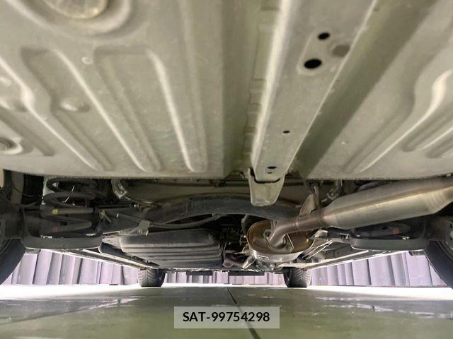 Toyota NOAH HYBRID 2016-12 7980362-18