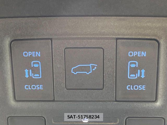 Toyota NOAH HYBRID 2024-06 7980347-5