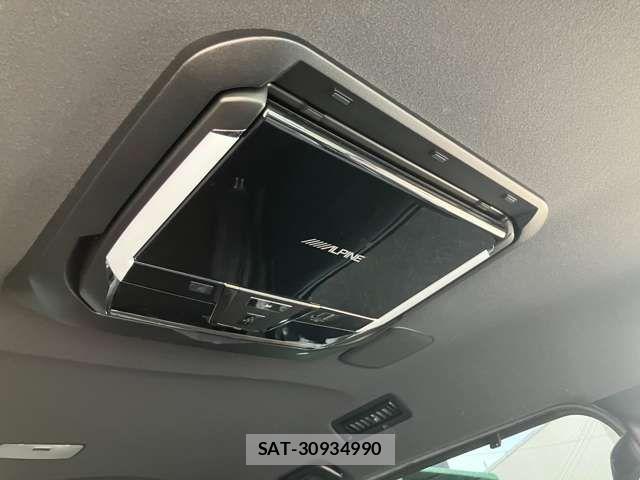 Toyota NOAH HYBRID 2018-06 7980360-9