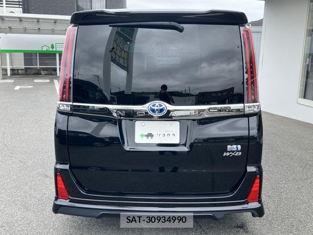 Toyota NOAH HYBRID 2018-06 7980360-24