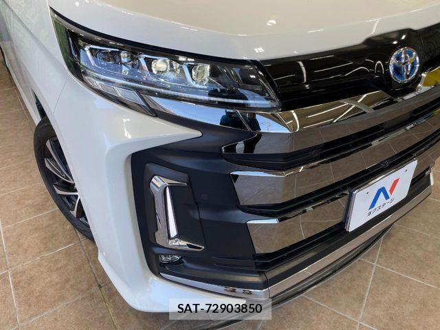 Toyota NOAH HYBRID 2022-12 8037268-12