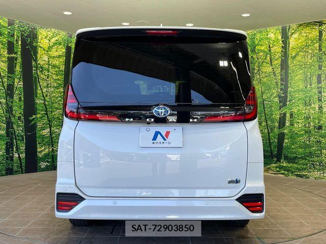 Toyota NOAH HYBRID 2022-12 8037268-14