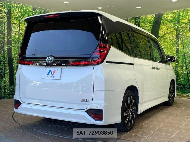 Toyota NOAH HYBRID 2022-12 8037268-16