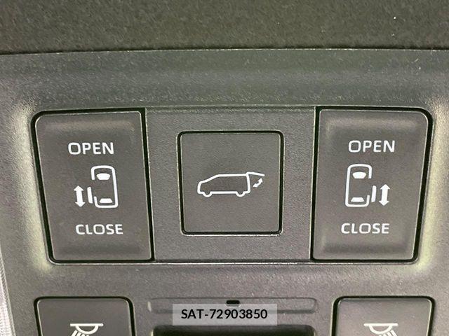 Toyota NOAH HYBRID 2022-12 8037268-5