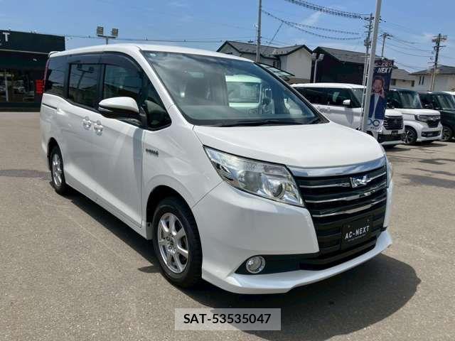 Toyota NOAH HYBRID 2015-12 8037275-16