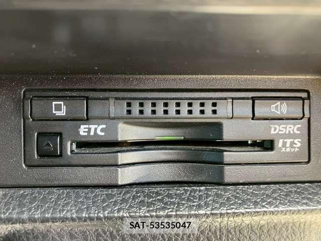 Toyota NOAH HYBRID 2015-12 8037275-2