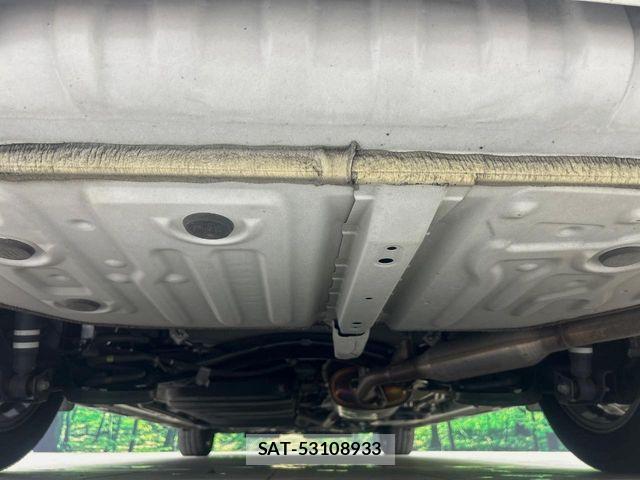 Toyota NOAH HYBRID 2017-12 8037273-19