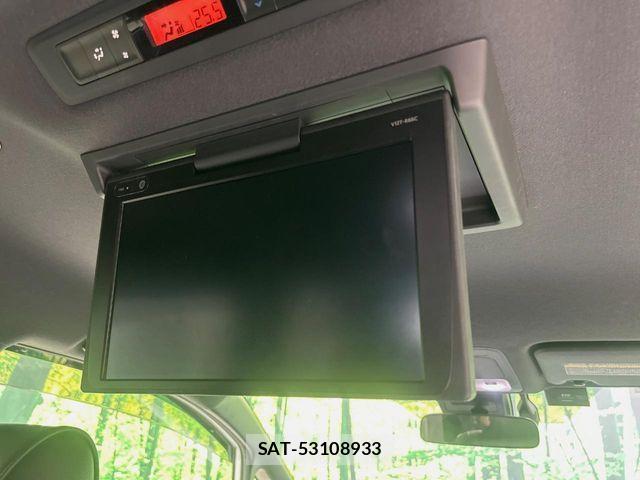 Toyota NOAH HYBRID 2017-12 8037273-2