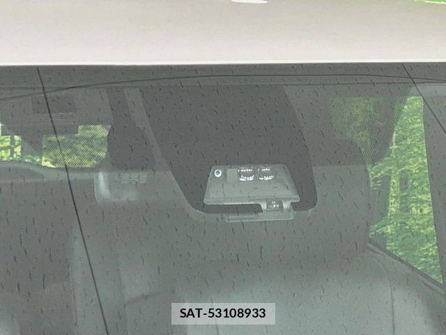 Toyota NOAH HYBRID 2017-12 8037273-4