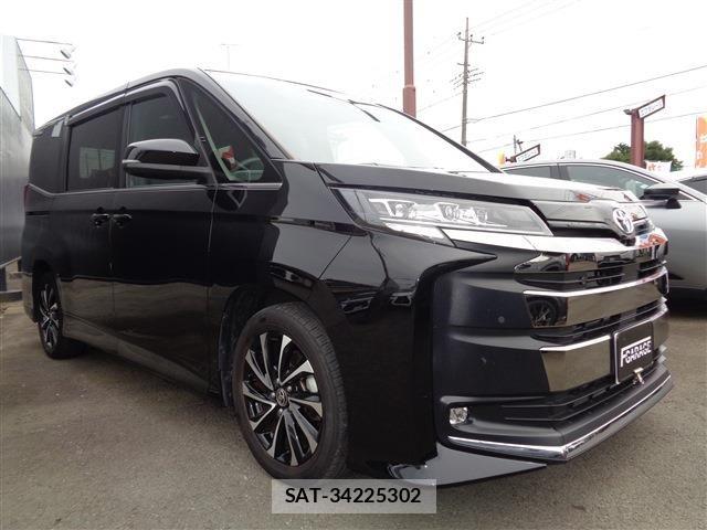 Toyota NOAH HYBRID 2023-08 8037271-2