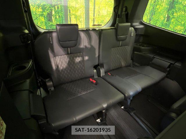 Toyota NOAH HYBRID 2025-04 8037265-9