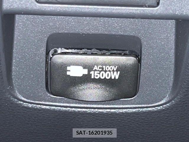 Toyota NOAH HYBRID 2025-04 8037265-6