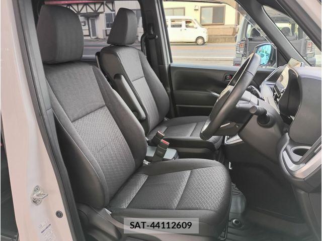 Toyota NOAH HYBRID 2023-07 8037274-10