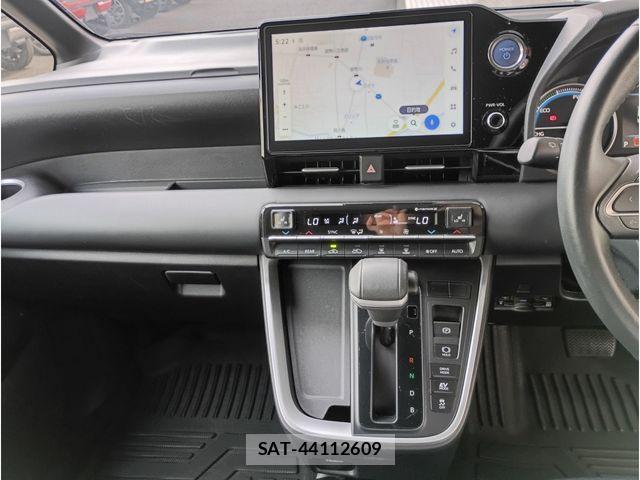 Toyota NOAH HYBRID 2023-07 8037274-13