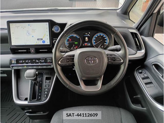 Toyota NOAH HYBRID 2023-07 8037274-1