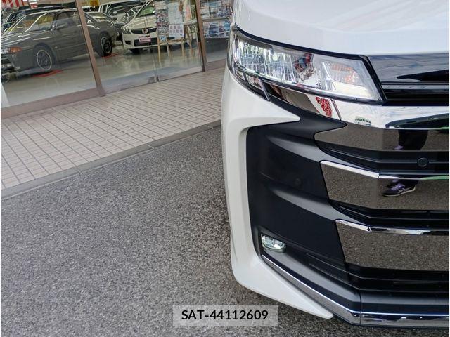 Toyota NOAH HYBRID 2023-07 8037274-4