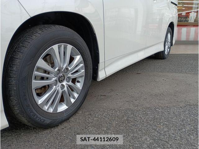 Toyota NOAH HYBRID 2023-07 8037274-7