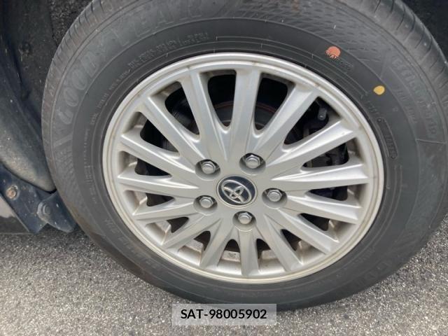 Toyota NOAH HYBRID 2014-09 8037282-10