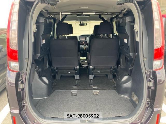 Toyota NOAH HYBRID 2014-09 8037282-14