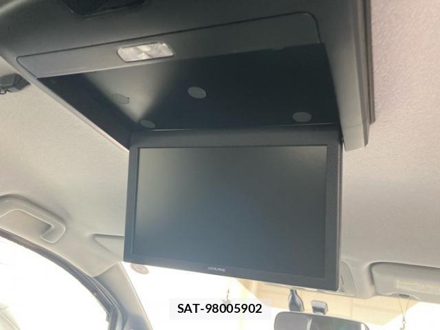 Toyota NOAH HYBRID 2014-09 8037282-18