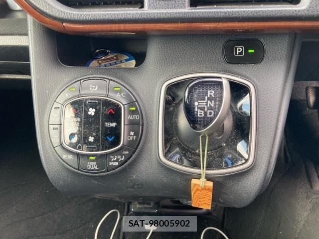 Toyota NOAH HYBRID 2014-09 8037282-21