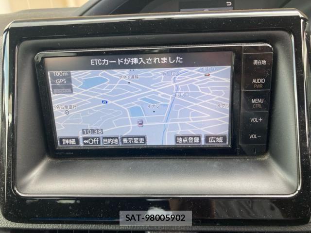 Toyota NOAH HYBRID 2014-09 8037282-23