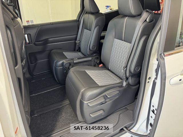 Toyota NOAH HYBRID 2026-06 8037263-11