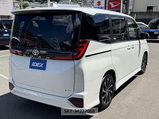 Toyota NOAH HYBRID 2026-06 8037264-5
