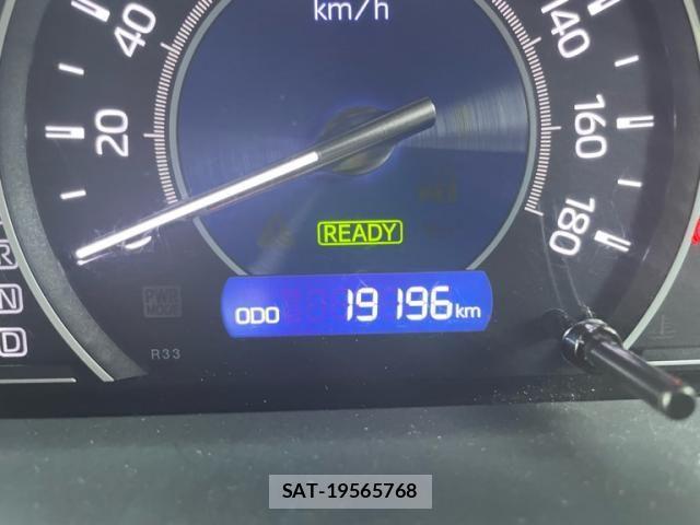 Toyota NOAH HYBRID 2021-04 8037272-9