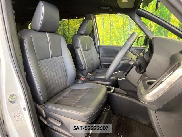 Toyota NOAH HYBRID 2023-01 8074938-6