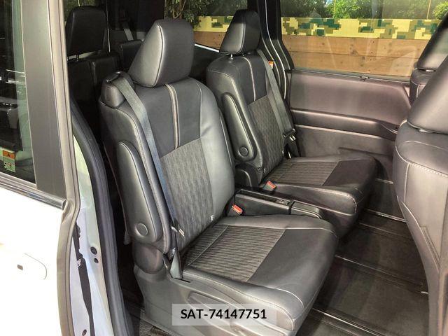 Toyota NOAH HYBRID 2023-09 8074934-9