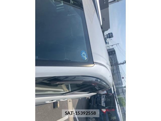 Toyota NOAH HYBRID 2016-02 8074947-2