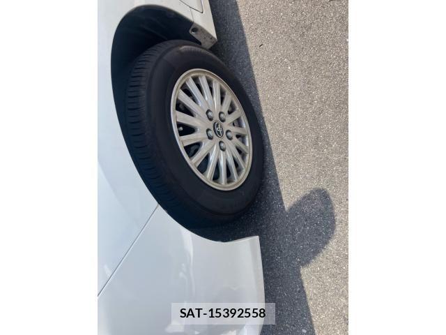 Toyota NOAH HYBRID 2016-02 8074947-3