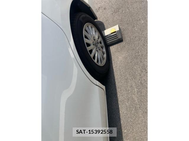 Toyota NOAH HYBRID 2016-02 8074947-5