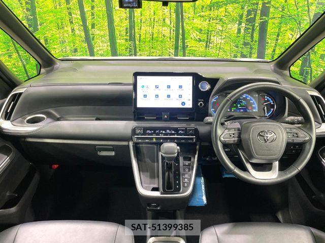Toyota NOAH HYBRID 2023-06 8074936-1
