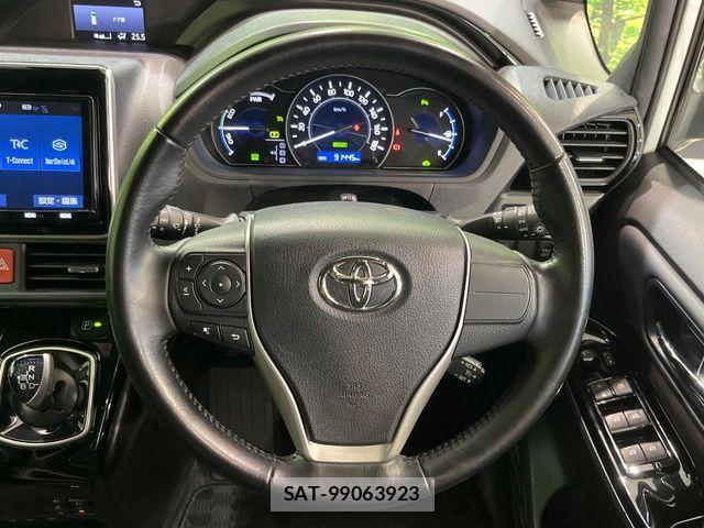 Toyota NOAH HYBRID 2020-06 8074942-11