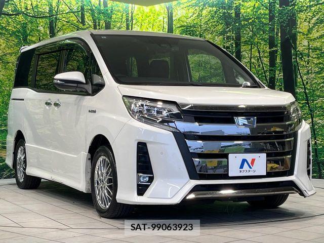 Toyota NOAH HYBRID 2020-06 8074942-16