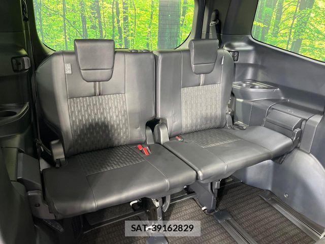 Toyota NOAH HYBRID 2023-08 8074935-9